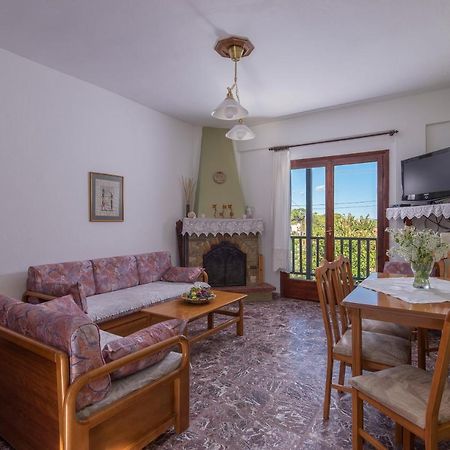 Antigoni'S Apartment Вурвуру Экстерьер фото