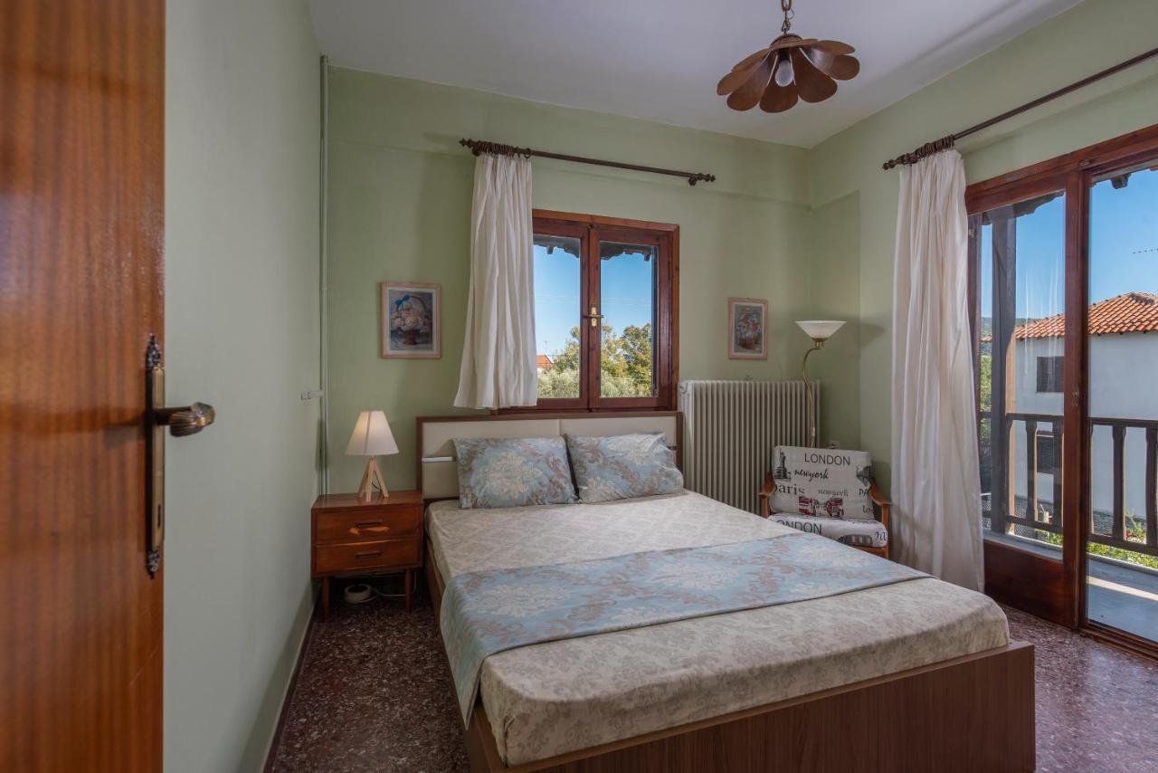 Antigoni'S Apartment Вурвуру Экстерьер фото