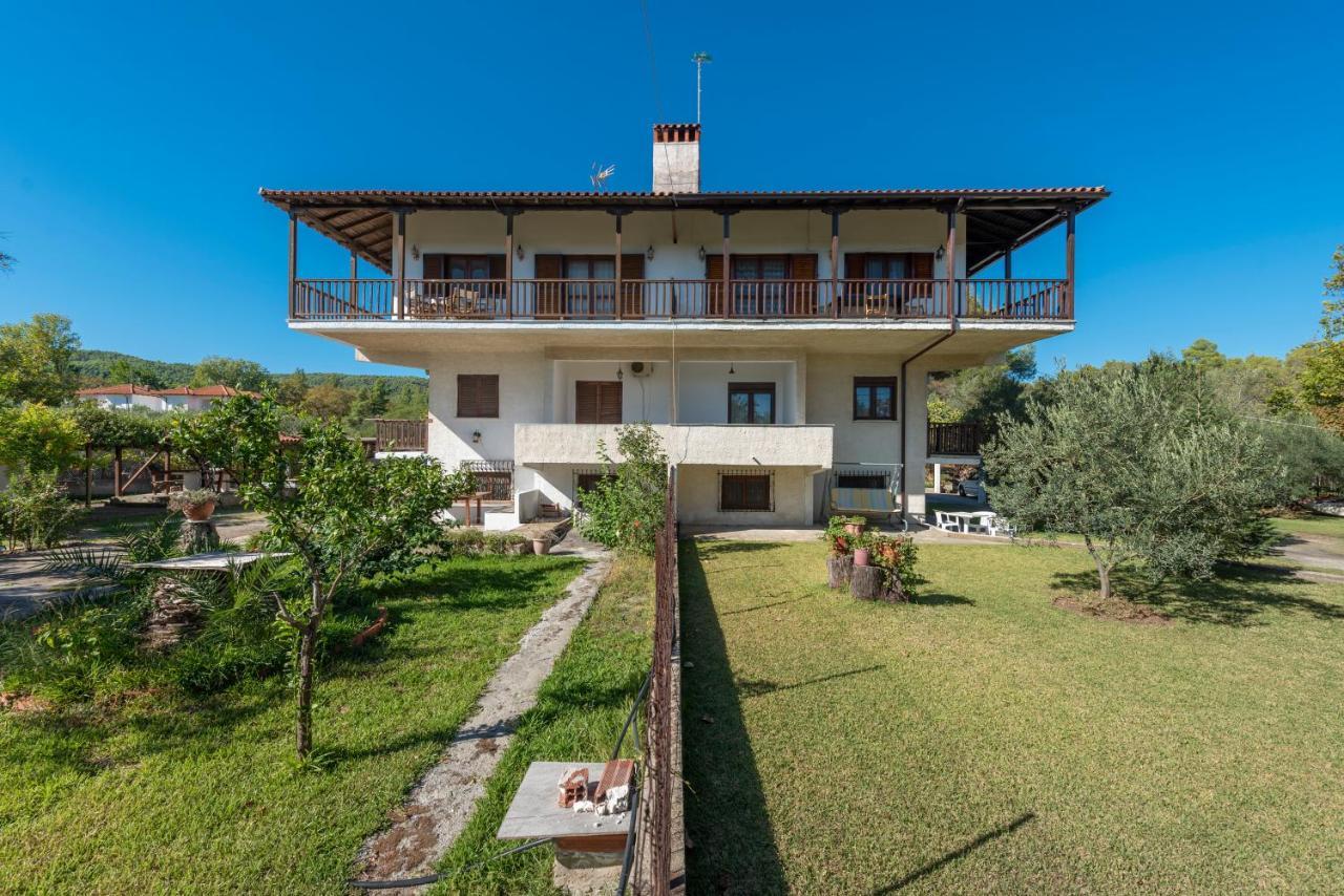 Antigoni'S Apartment Вурвуру Экстерьер фото